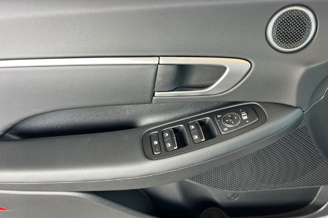 New 2026 Hyundai Sonata SEL FWD image 10