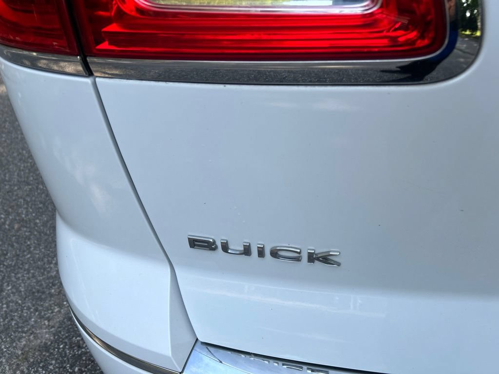 Used 2017 Buick Enclave Premium AWD/4WD image 10