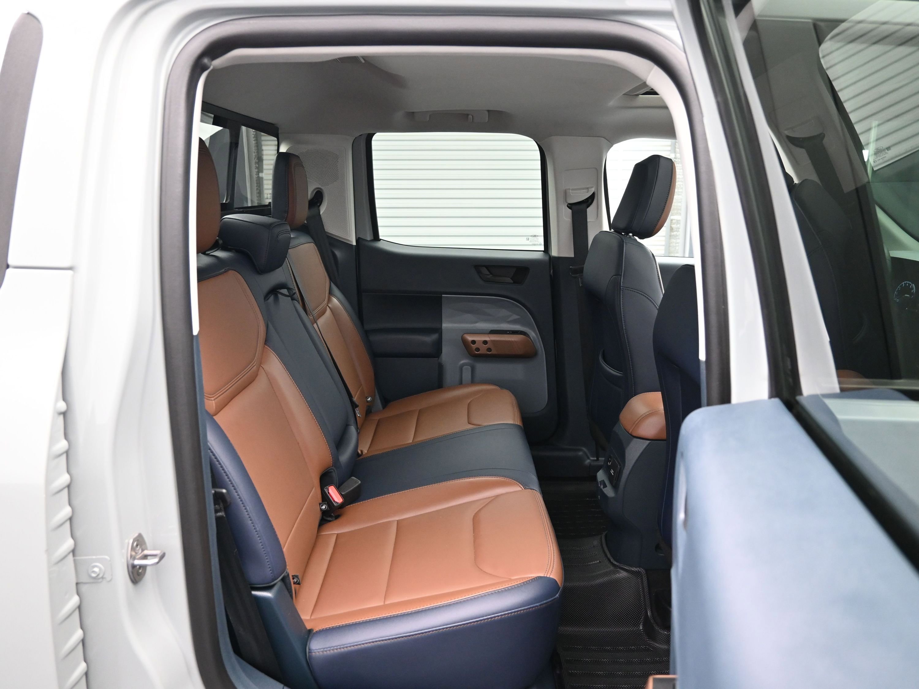 Used 2024 Ford Maverick Lariat AWD/4WD image 12