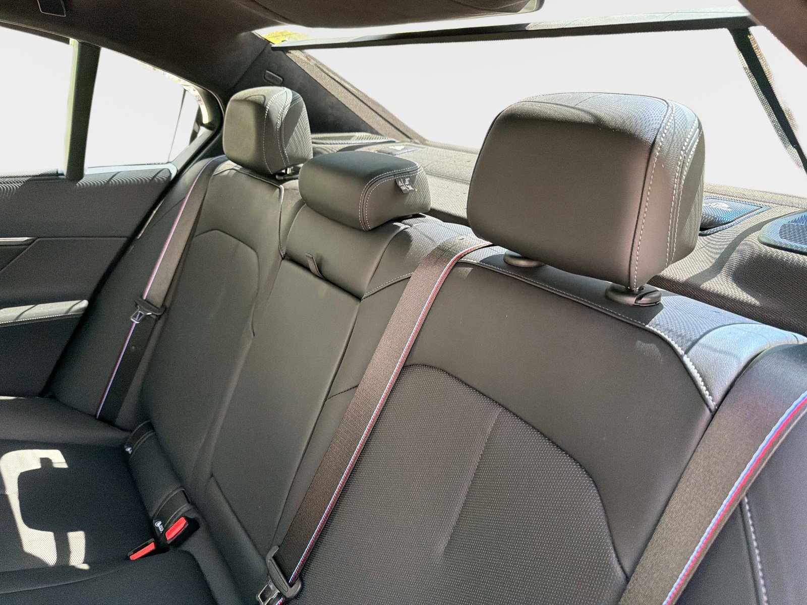 Used 2025 BMW M5 image 32