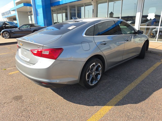 Used 2024 Chevrolet Malibu LT FWD image 3