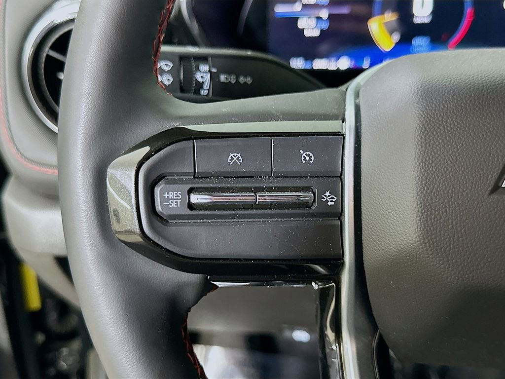 Used 2025 Chevrolet Colorado Z71 w/ Z71 Convenience Package 2 image 23