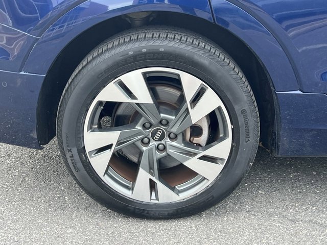 Used 2021 Audi e-tron Premium w/ Convenience Plus Package image 11