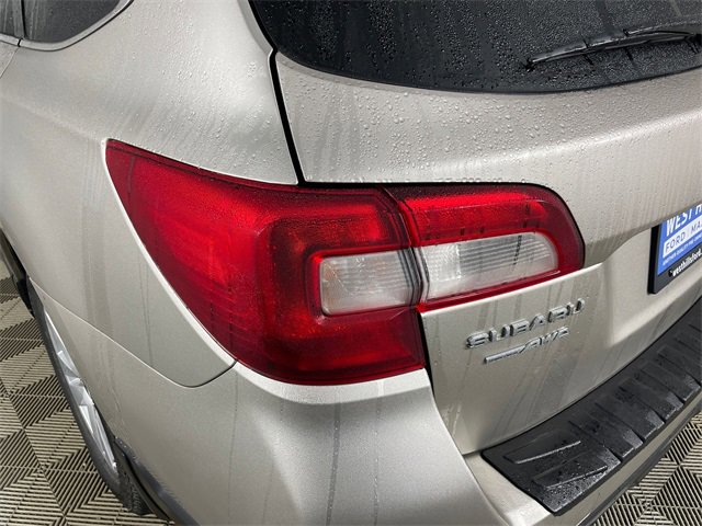 Used 2018 Subaru Outback 2.5i Premium image 18