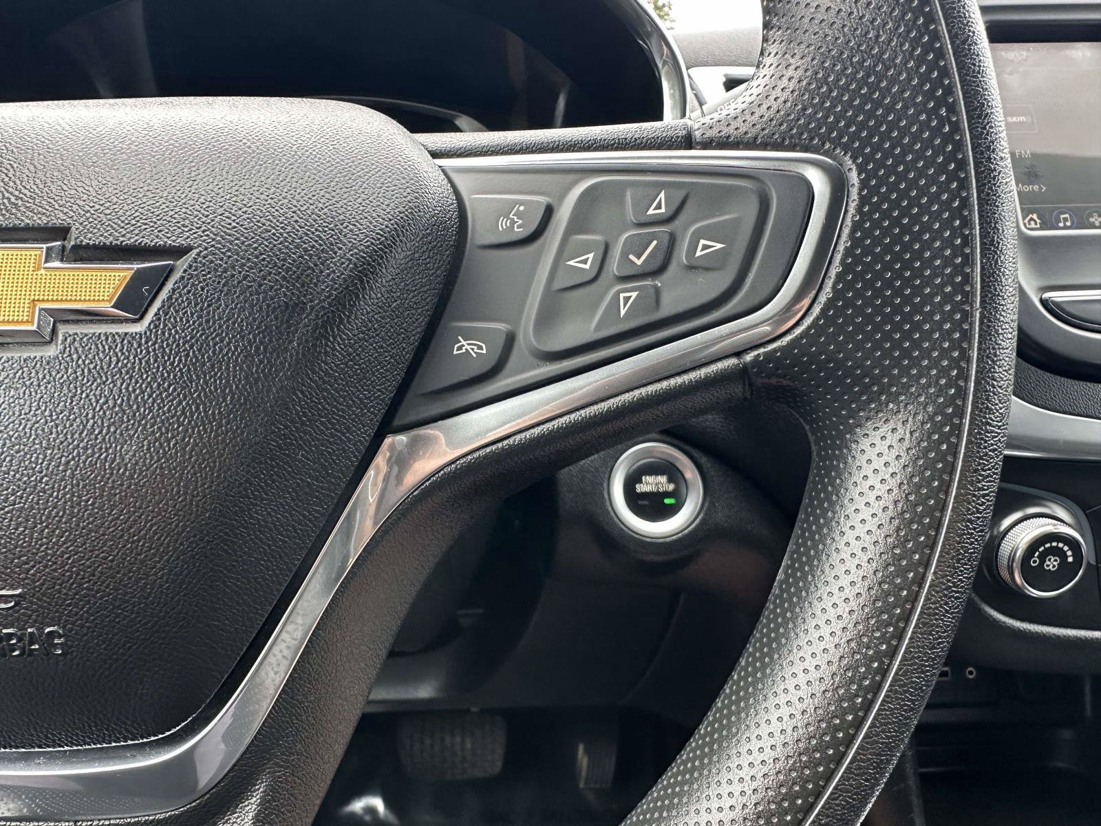 Used 2019 Chevrolet Equinox LT FWD image 13