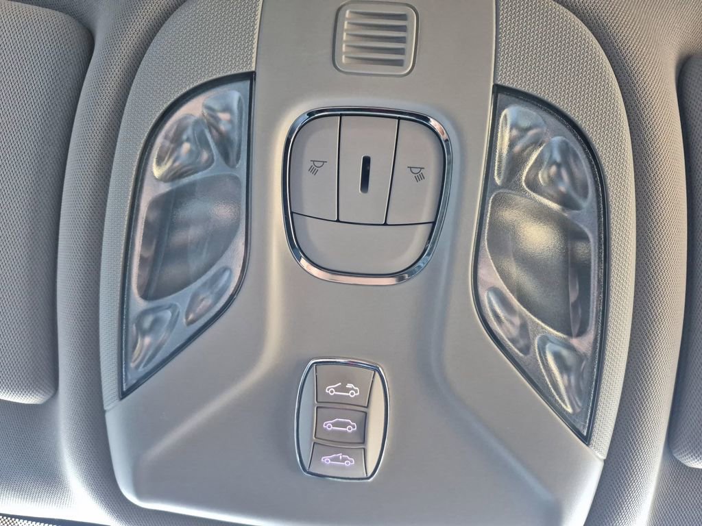 Used 2019 Jeep Compass Altitude image 25