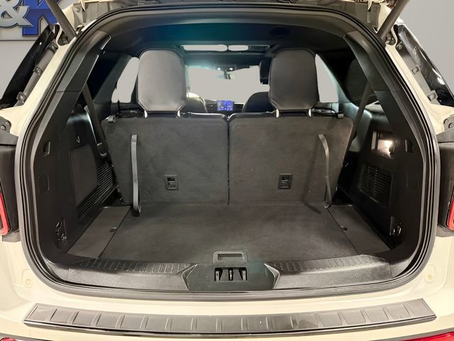 Used 2022 Ford Explorer ST-Line w/ Class IV Trailer Tow Package AWD/4WD image 14