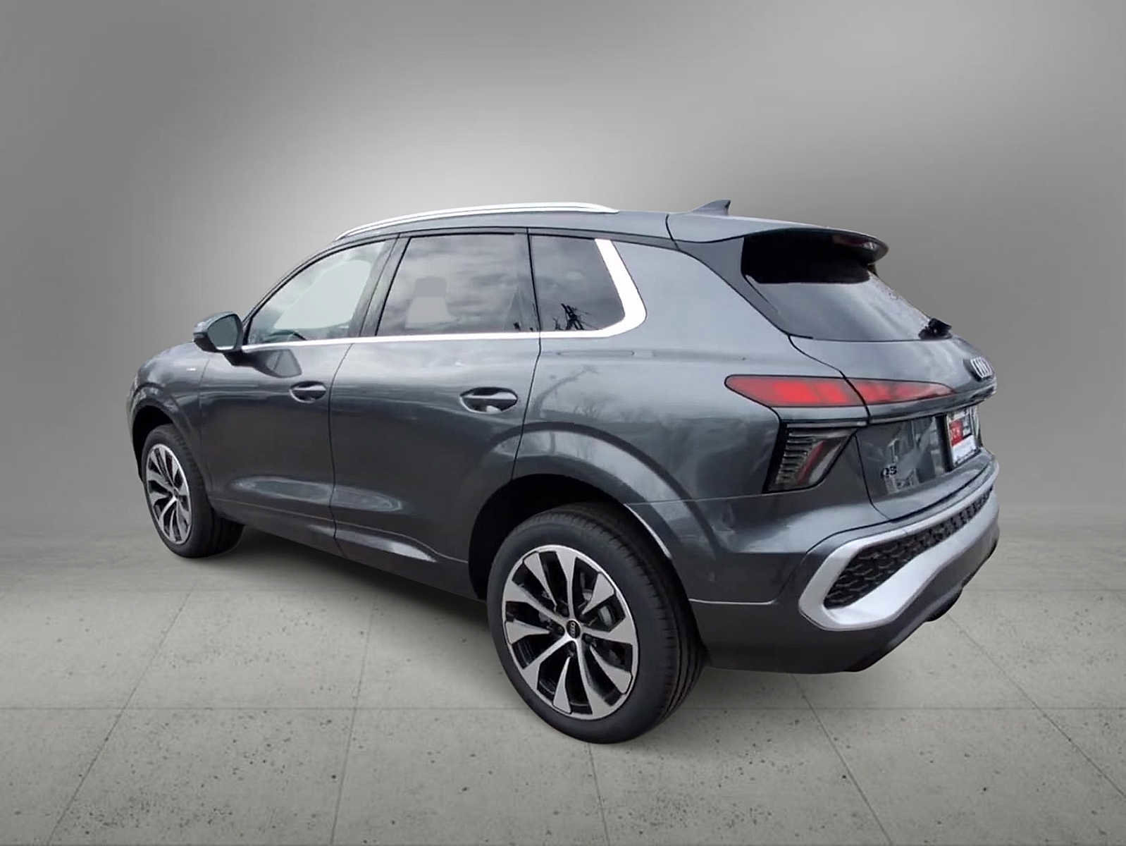 New 2026 Audi Q3 quattro 2.0T AWD/4WD image 6