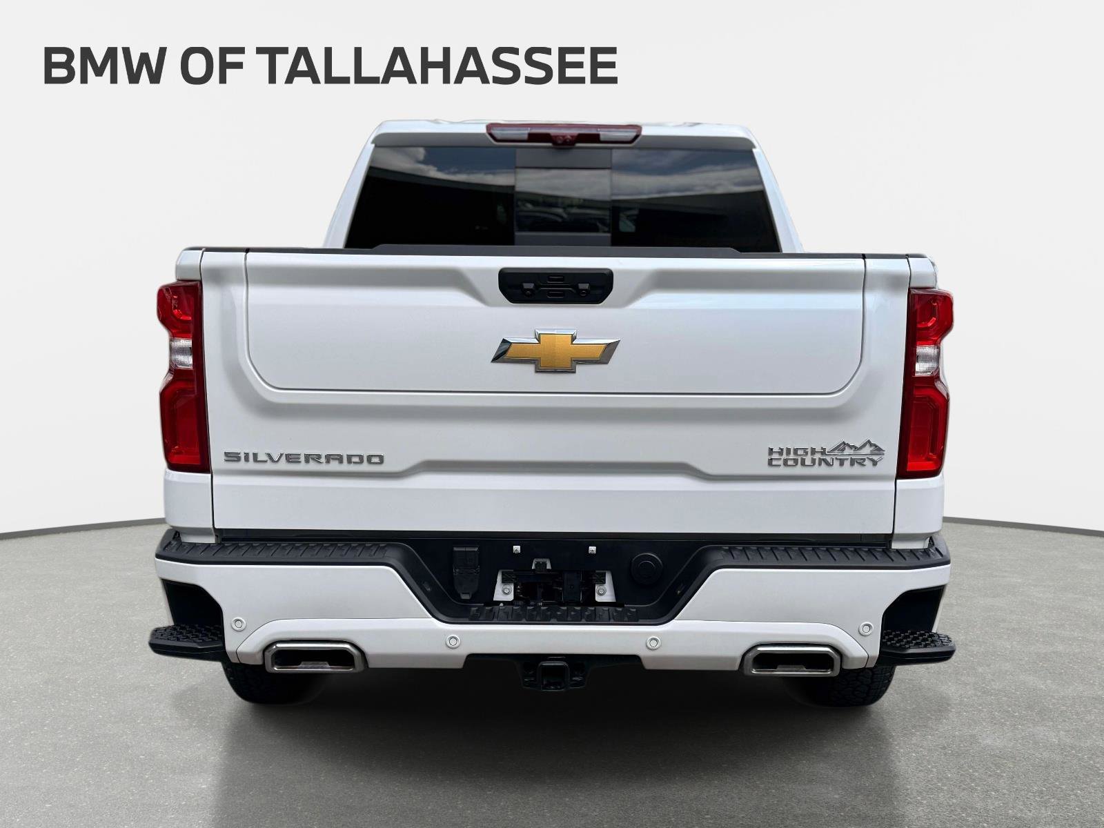 Used 2025 Chevrolet Silverado 1500 High Country w/ Technology Package AWD/4WD image 7