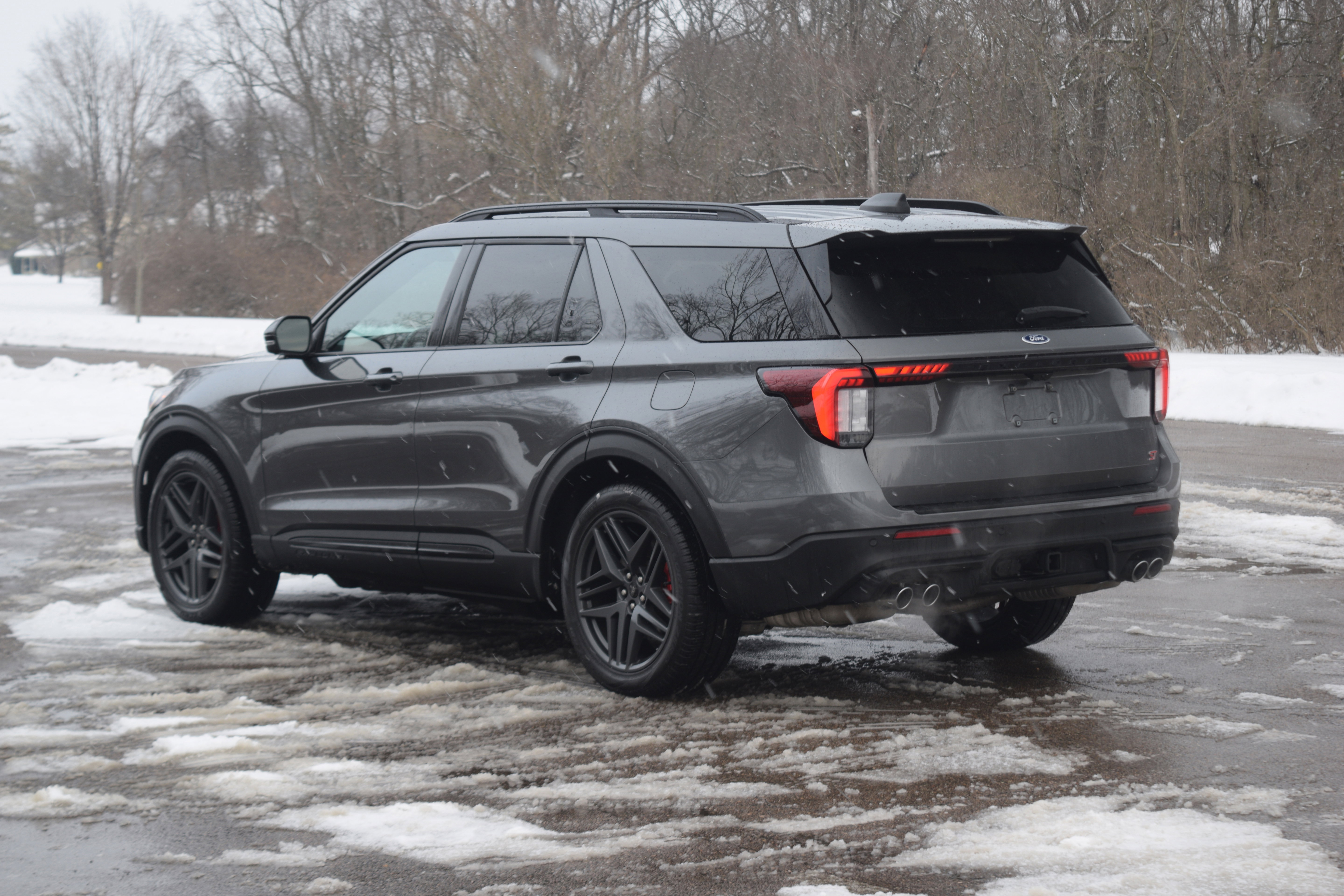 Used 2025 Ford Explorer ST image 25