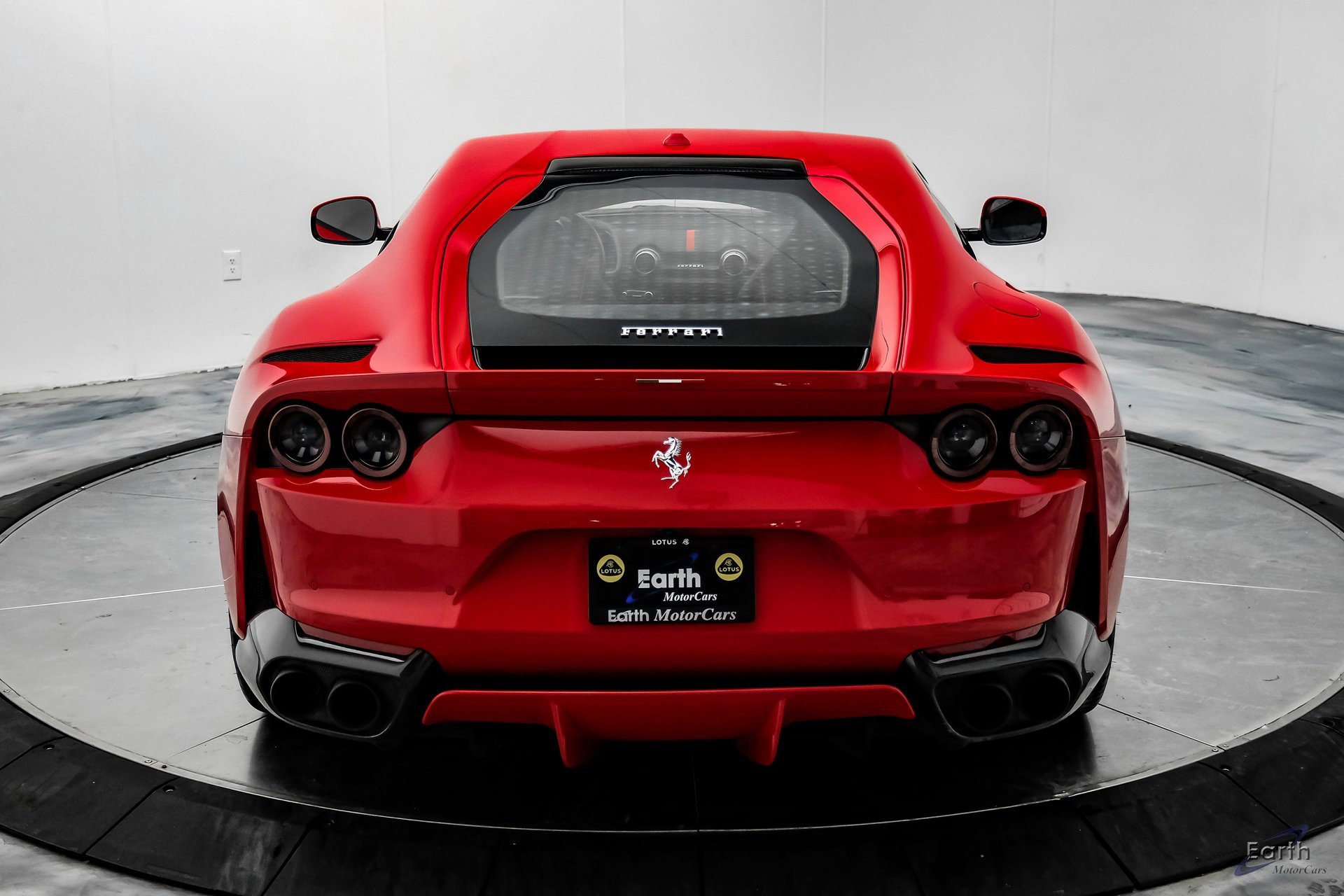 Used 2018 Ferrari 812 Superfast image 13