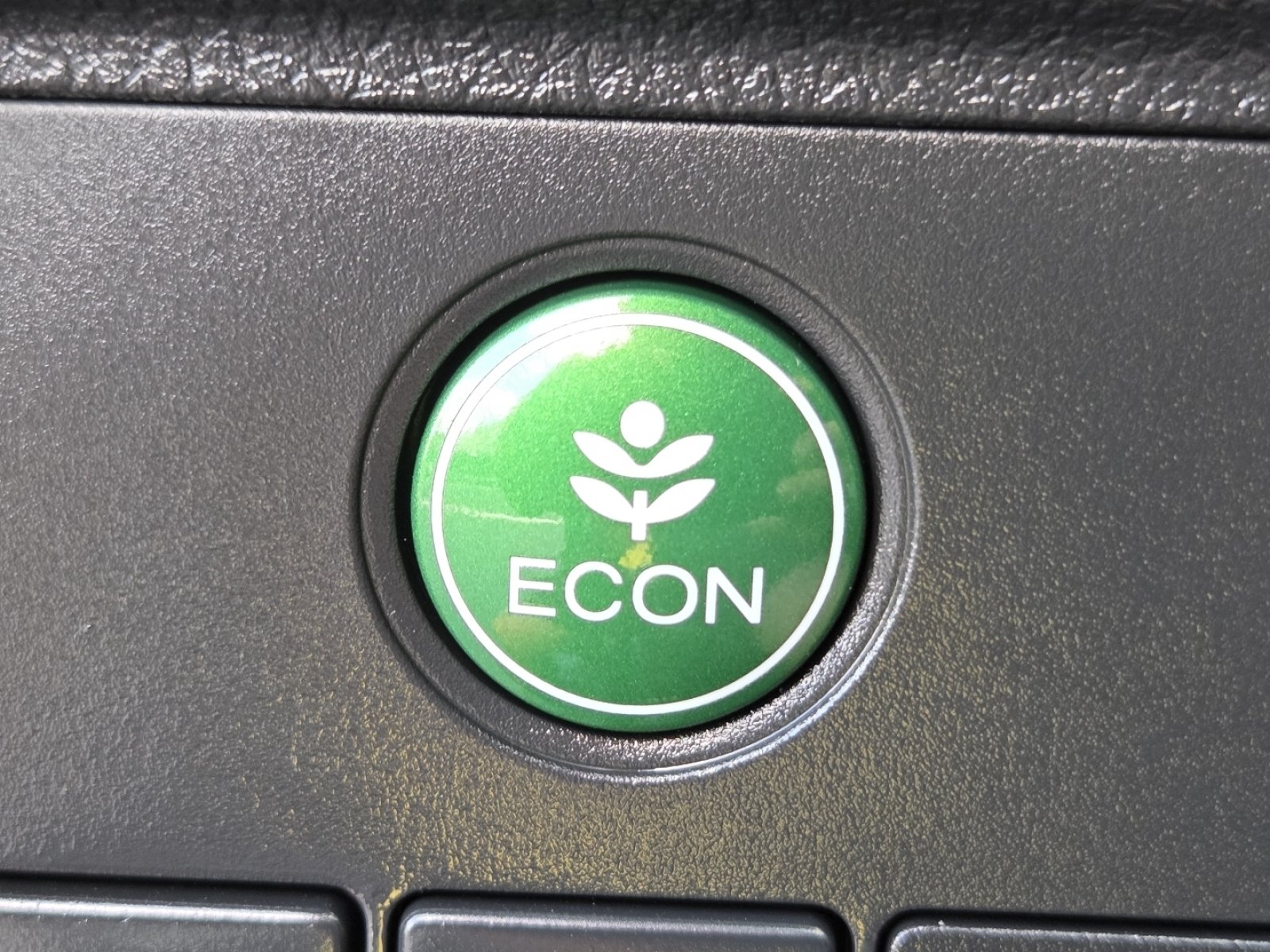 Used 2016 Honda HR-V EX-L image 9