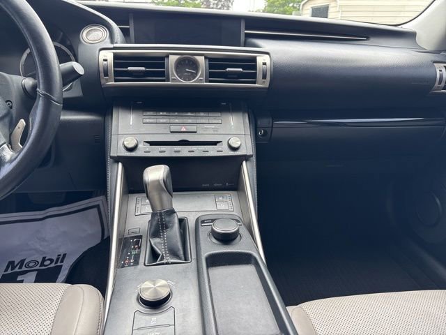 Used 2016 Lexus IS 300 AWD w/ Premium Package image 17