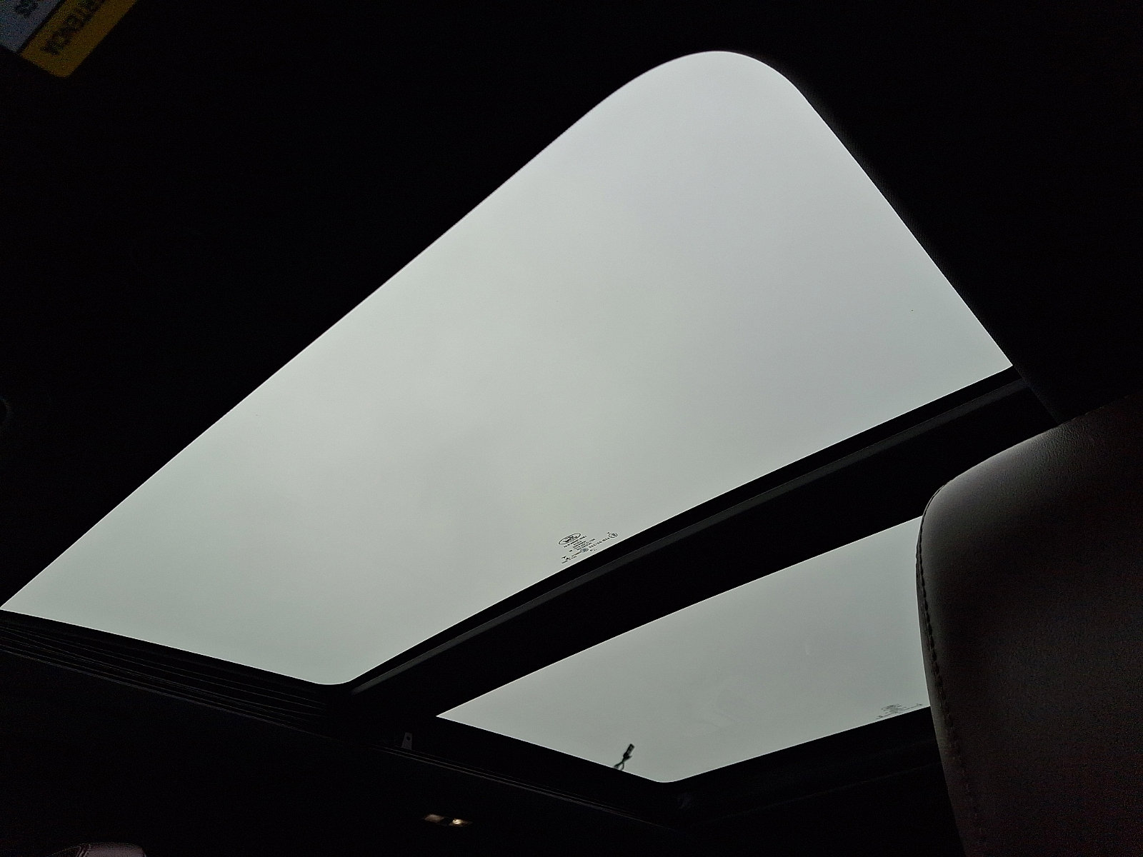 Used 2020 Ford Explorer Platinum w/ Premium Technology Package image 15