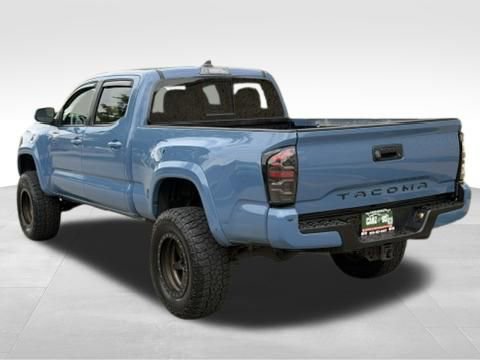 Used 2019 Toyota Tacoma TRD Sport AWD/4WD image 9