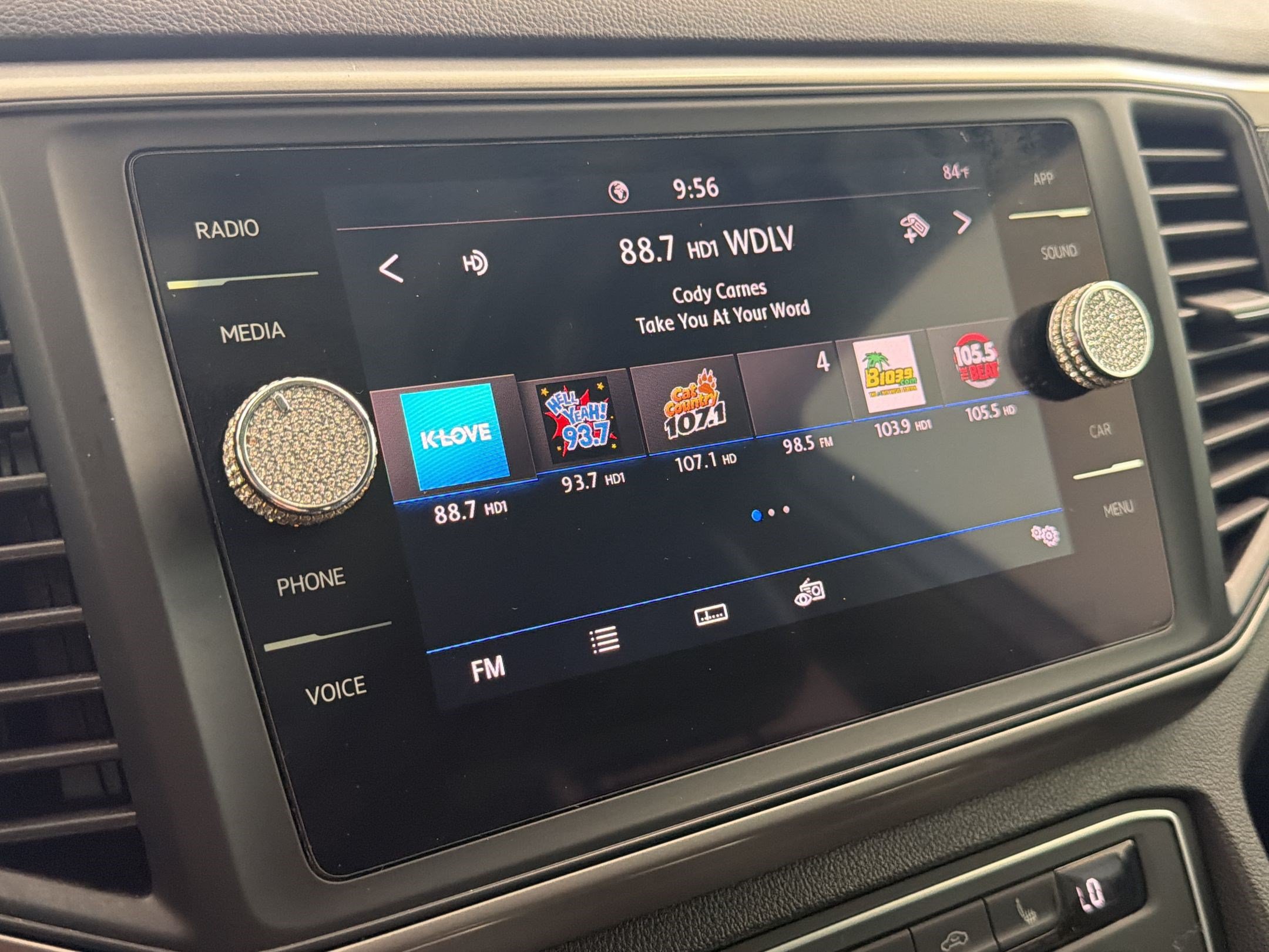 Used 2021 Volkswagen Atlas SE w/ Panoramic Sunroof Package FWD image 22