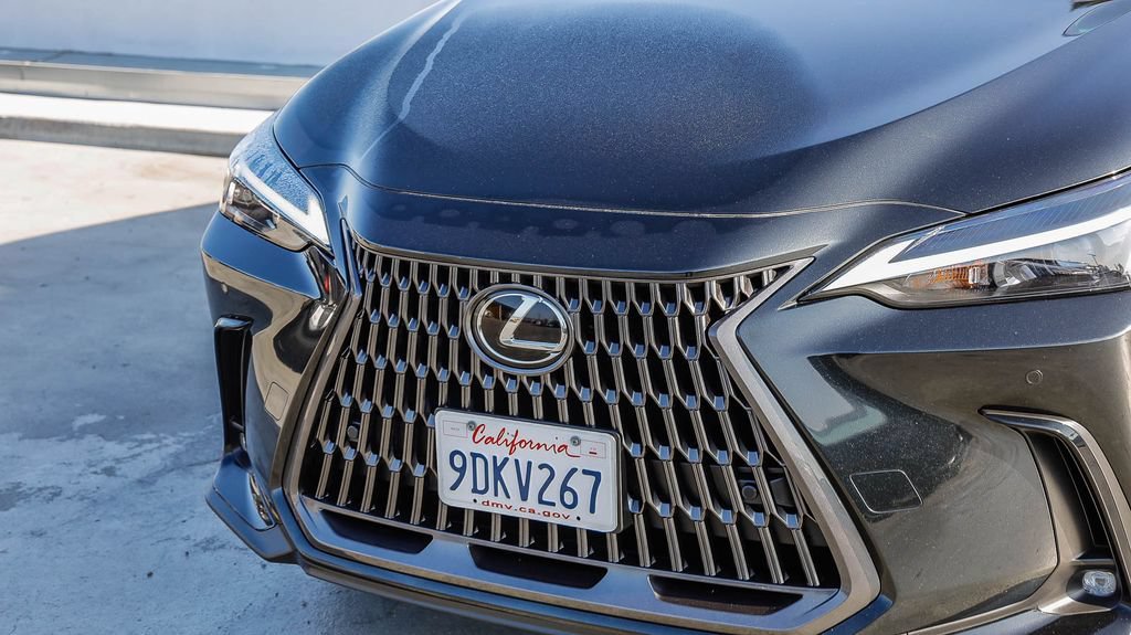 Used 2022 Lexus NX 350h AWD image 6