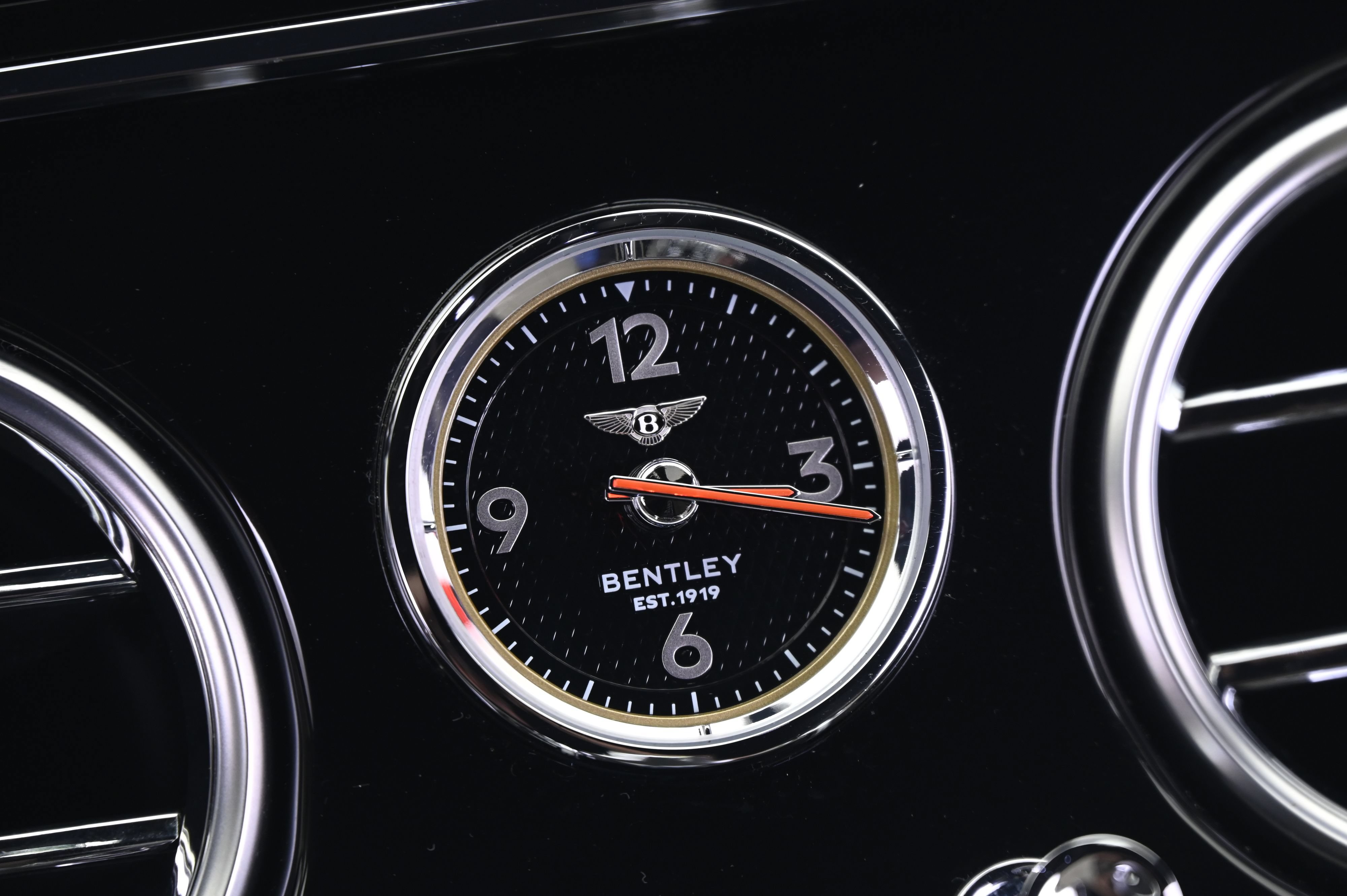 Used 2021 Bentley Continental GT AWD/4WD image 29