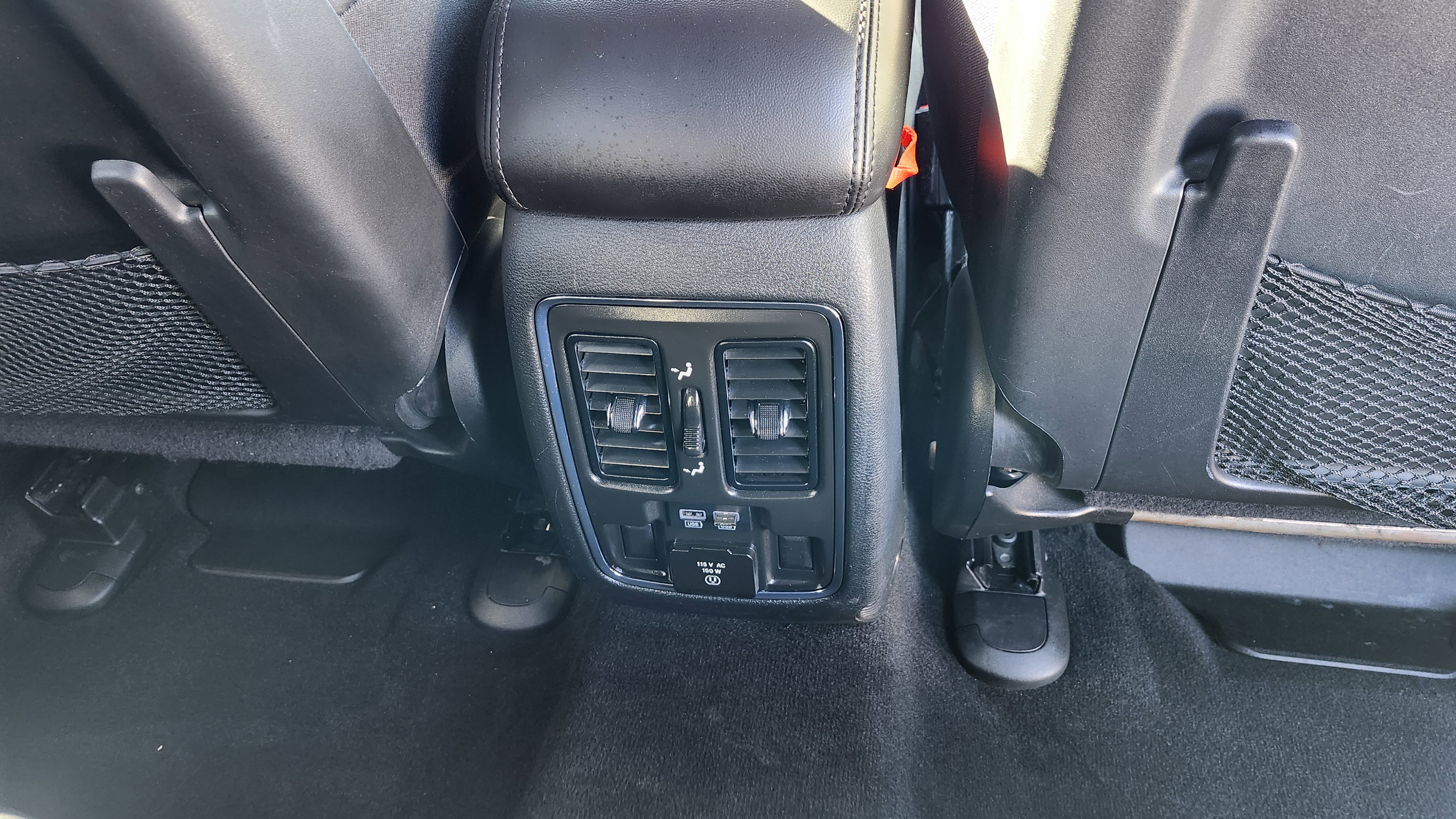 Used 2022 Jeep Grand Cherokee Limited image 23