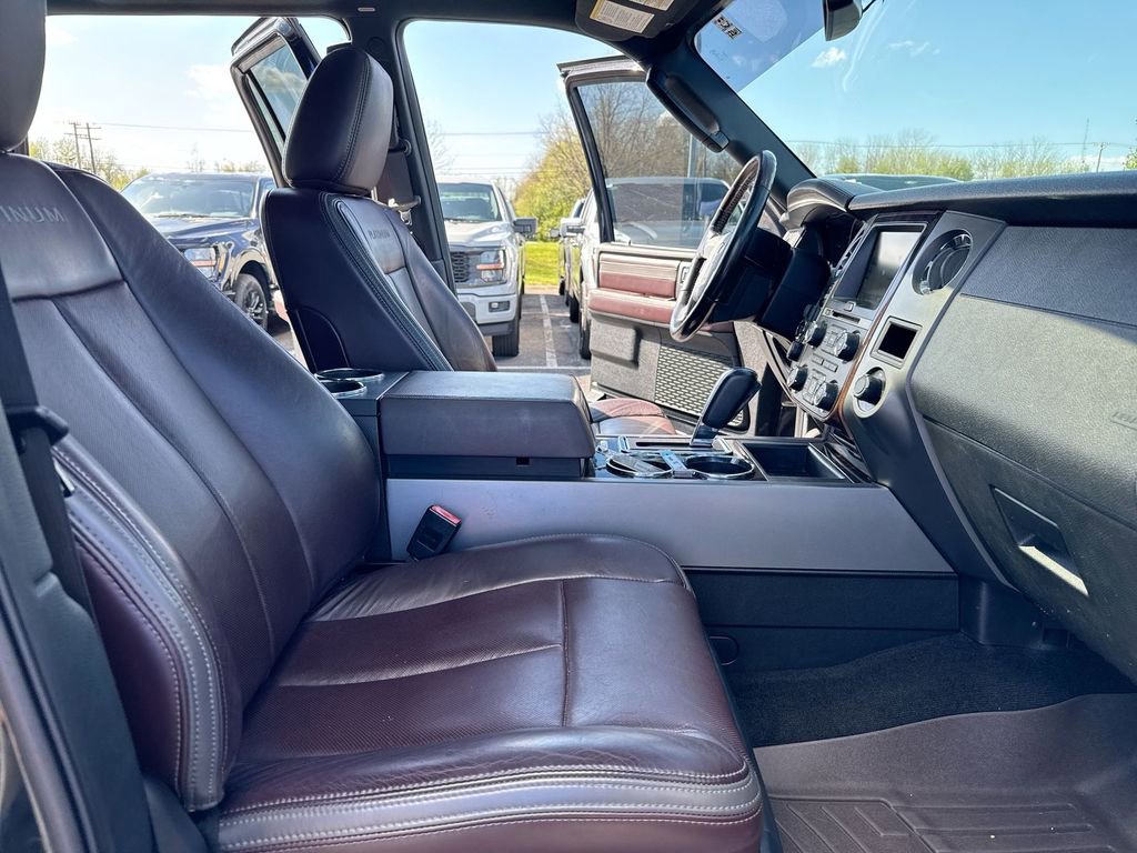 Used 2015 Ford Expedition Platinum image 23