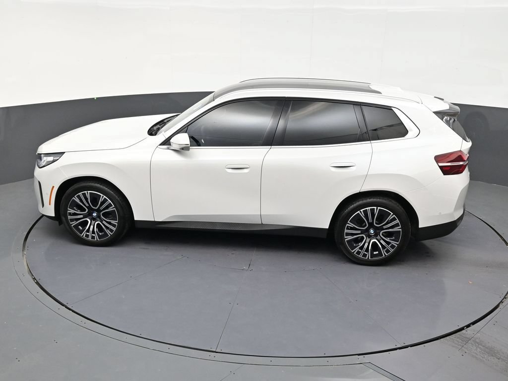 Used 2025 BMW X3 xDrive30i w/ Premium Package AWD/4WD image 13