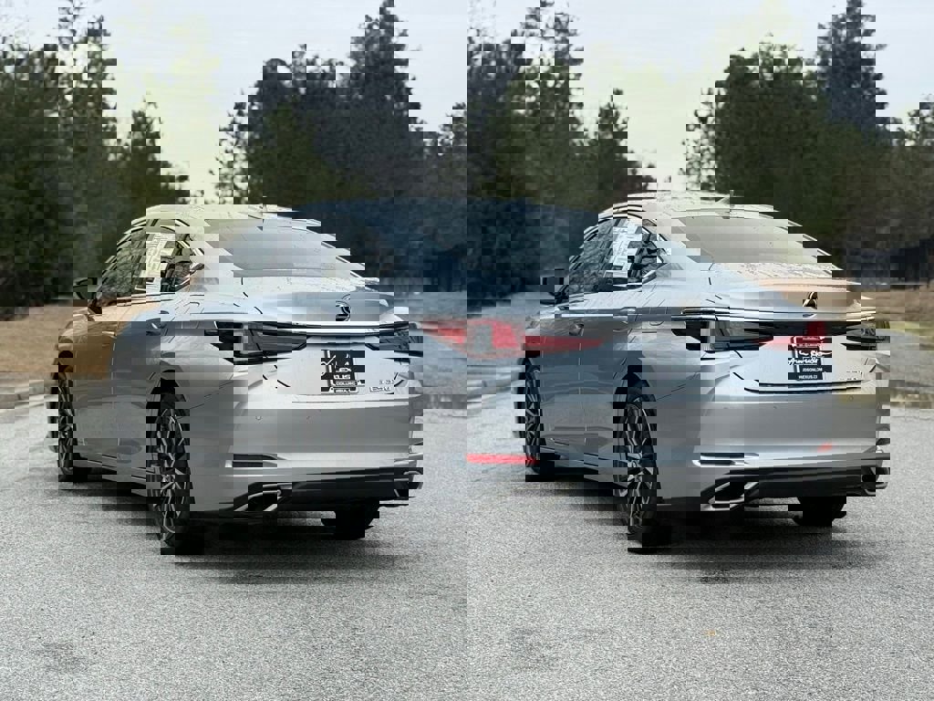 Used 2022 Lexus ES 350 w/ Premium Package image 11