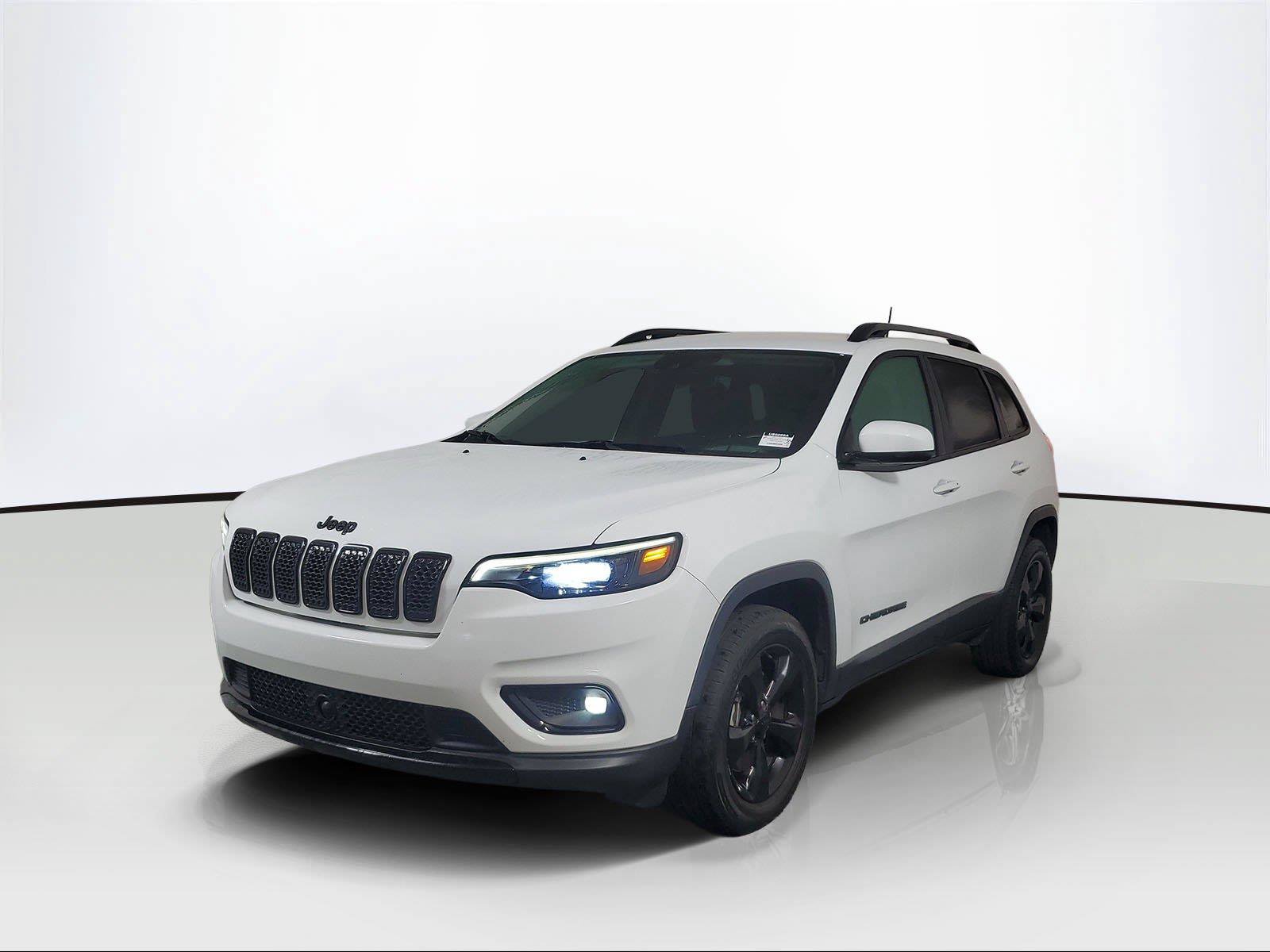 Used 2021 Jeep Cherokee Latitude Plus AWD/4WD image 3