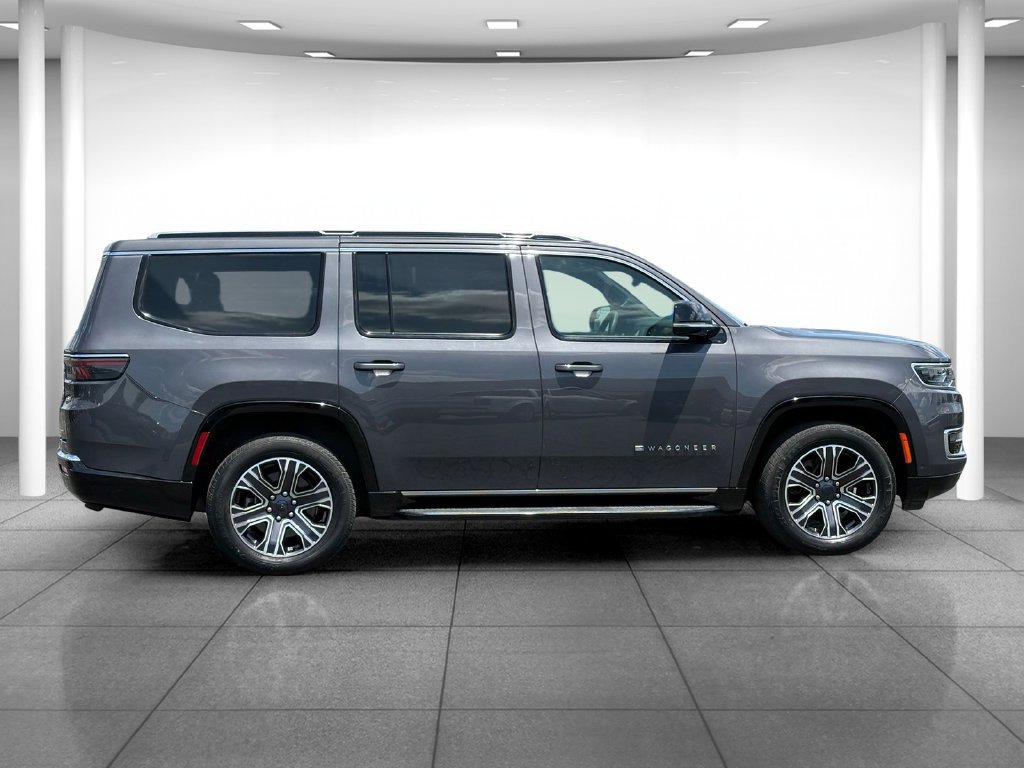 Used 2024 Jeep Wagoneer Series II w/ Flexible Seating Group AWD/4WD image 8