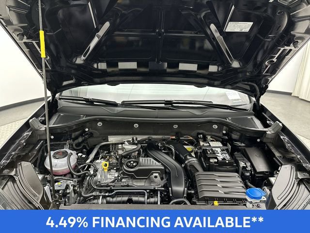 Certified 2025 Volkswagen Taos SEL image 28