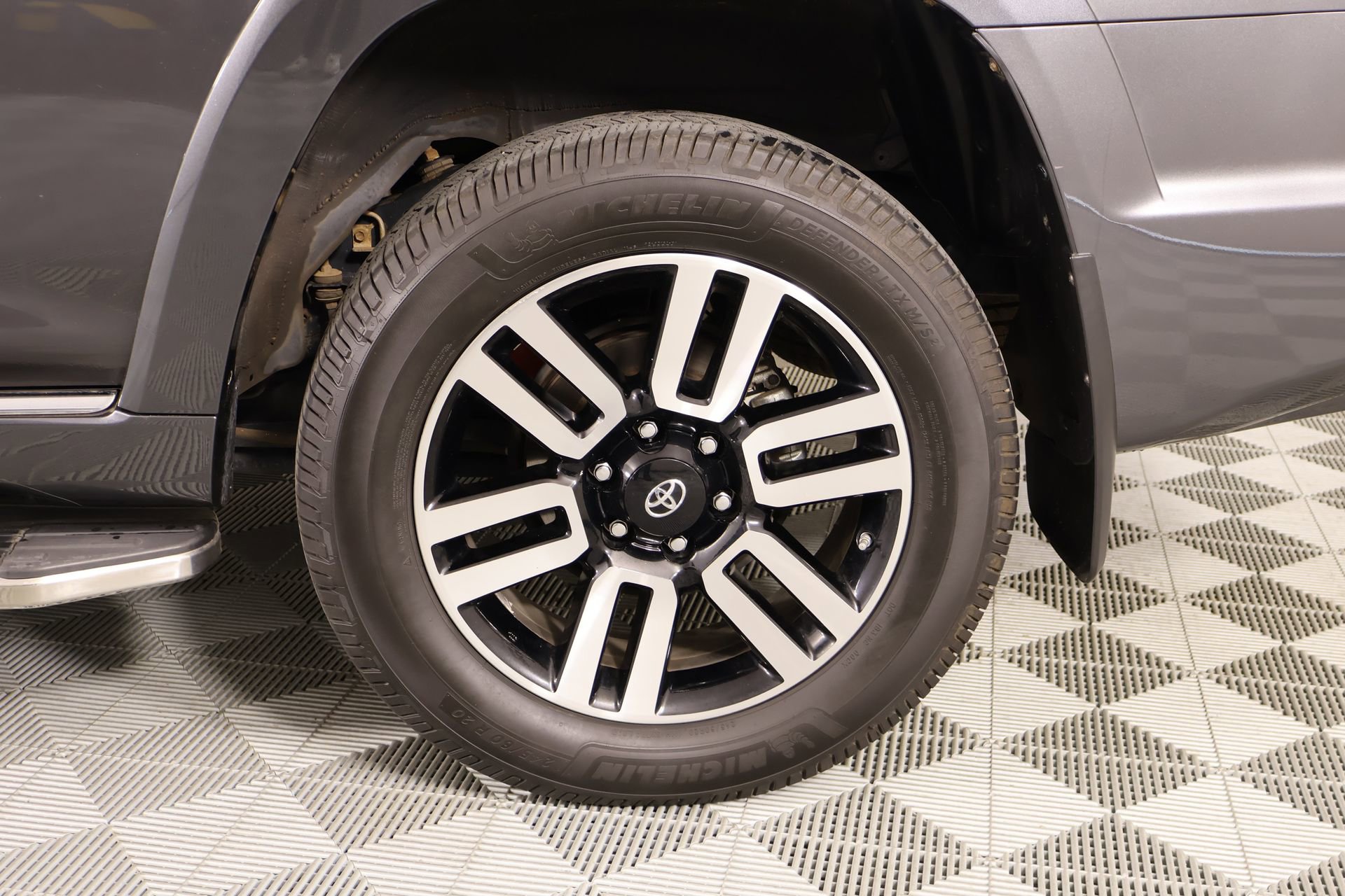 Used 2019 Toyota 4Runner Limited image 19