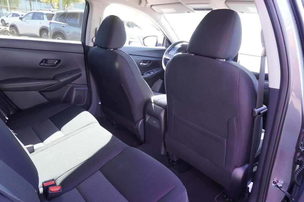 Certified 2025 Nissan Sentra SV image 10