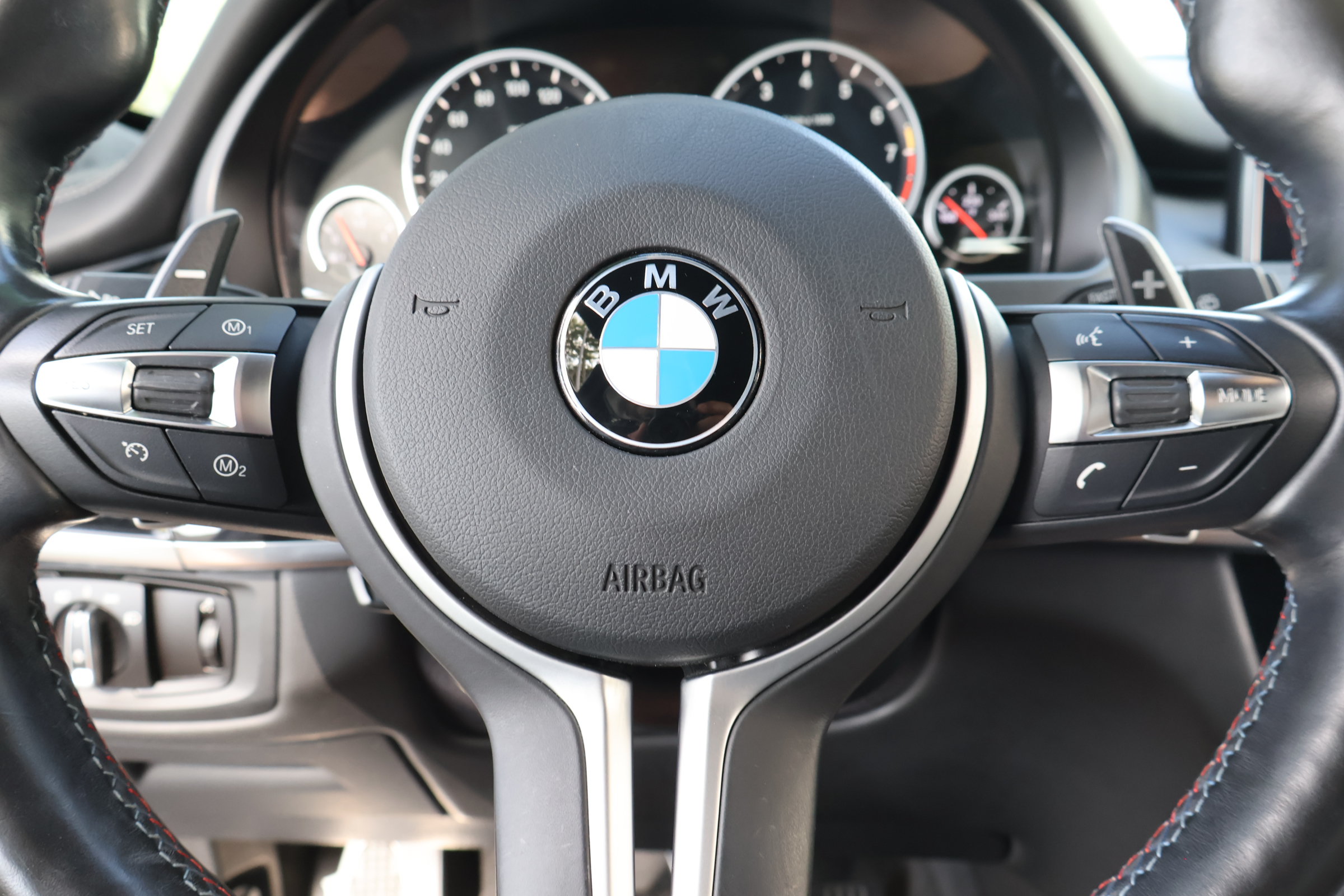 Used 2017 BMW X5 M AWD/4WD image 23