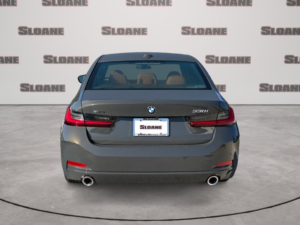 New 2026 BMW 330i xDrive Sedan w/ Premium Package AWD/4WD image 4