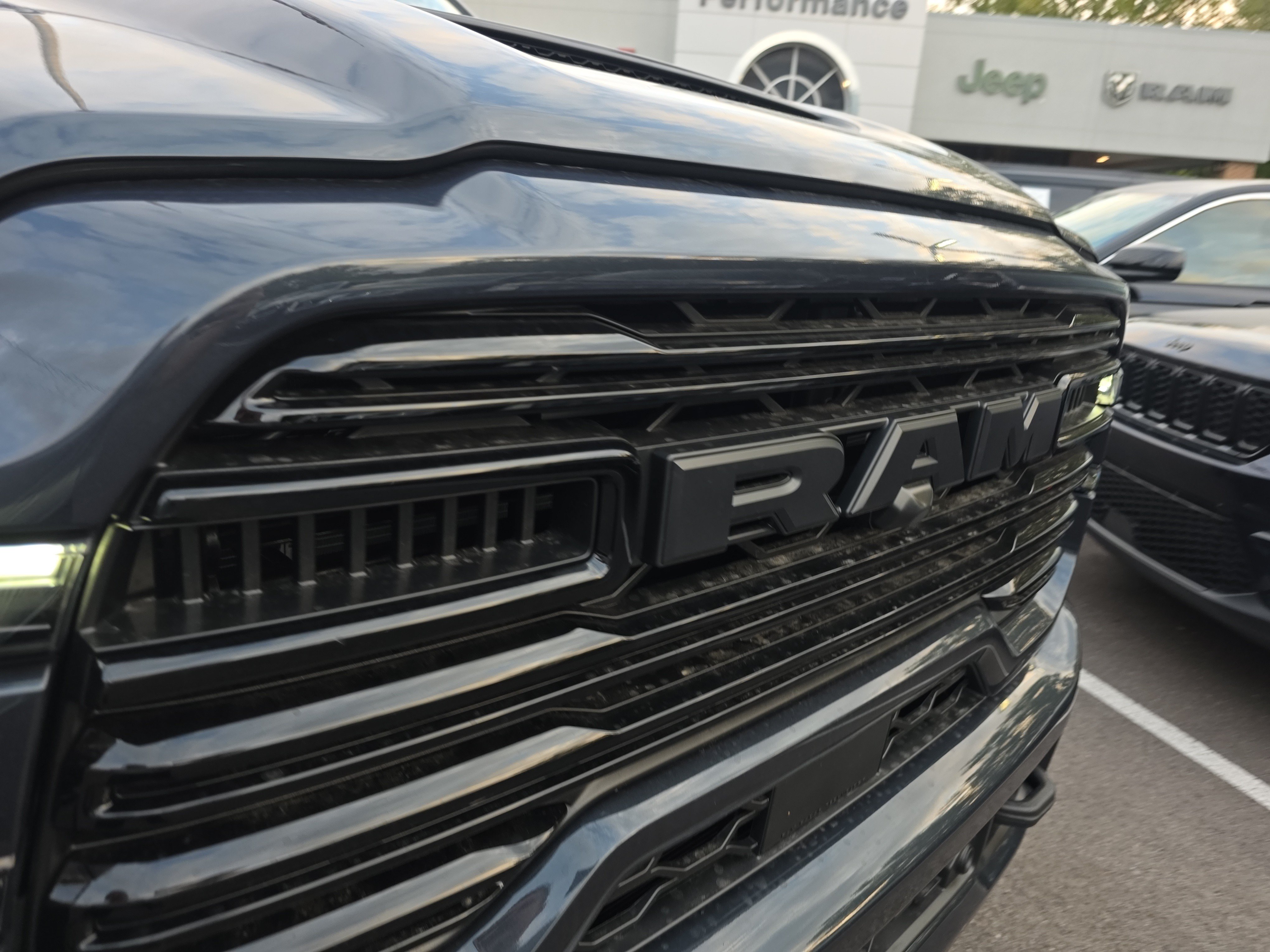 New 2027 RAM 2500 Laramie AWD/4WD image 31