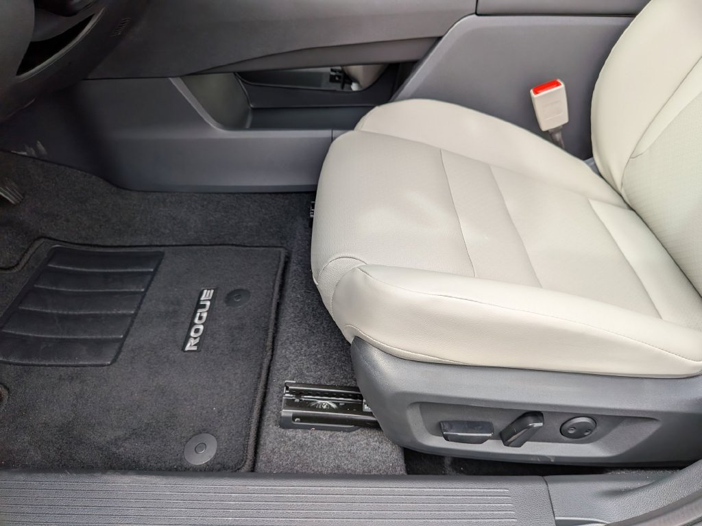 New 2026 Nissan Rogue Dark Armor FWD image 16