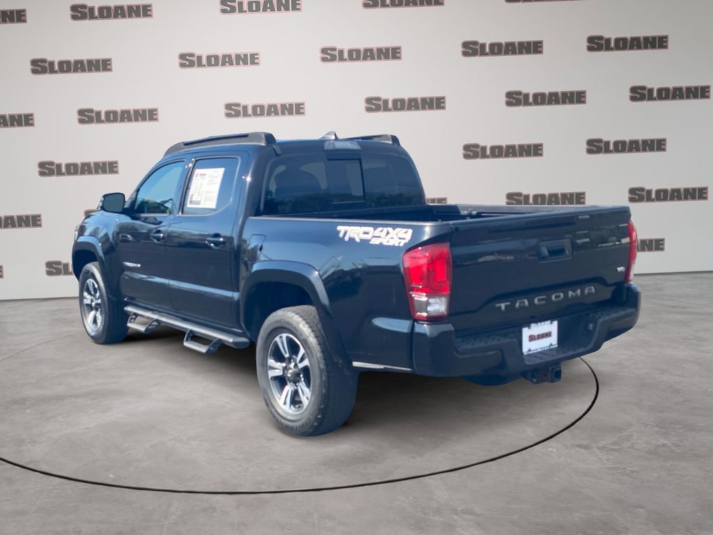 Used 2017 Toyota Tacoma TRD Sport w/ Tow Package (A/T) image 3