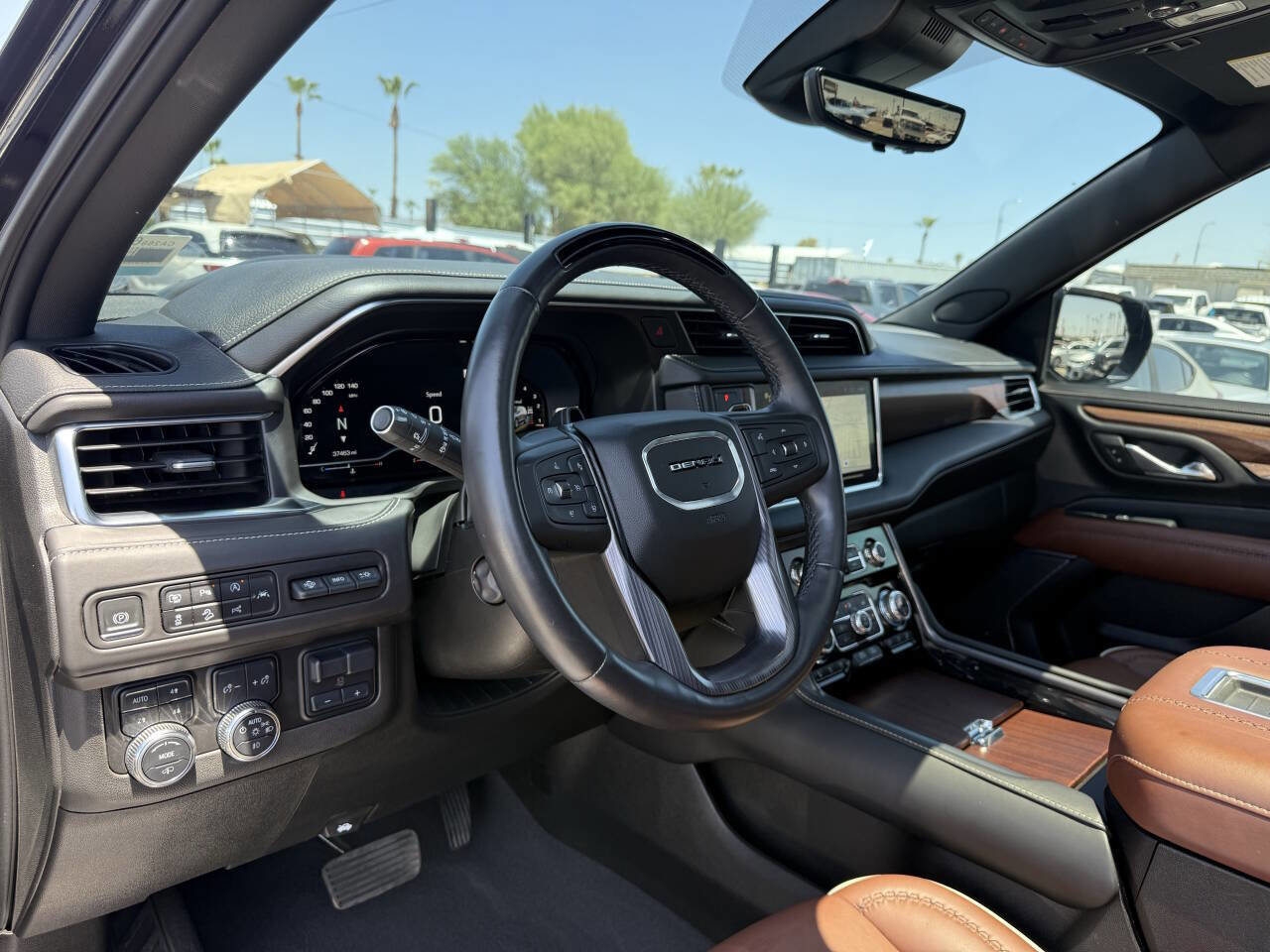 Used 2023 GMC Yukon Denali Ultimate image 20