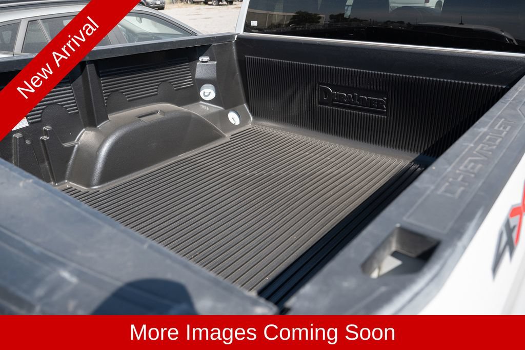 Used 2025 Chevrolet Silverado 1500 LT AWD/4WD image 11