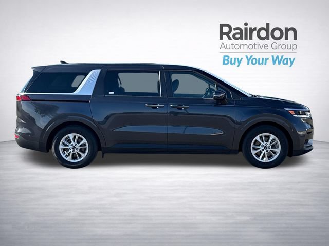 Used 2022 Kia Carnival LX FWD image 8