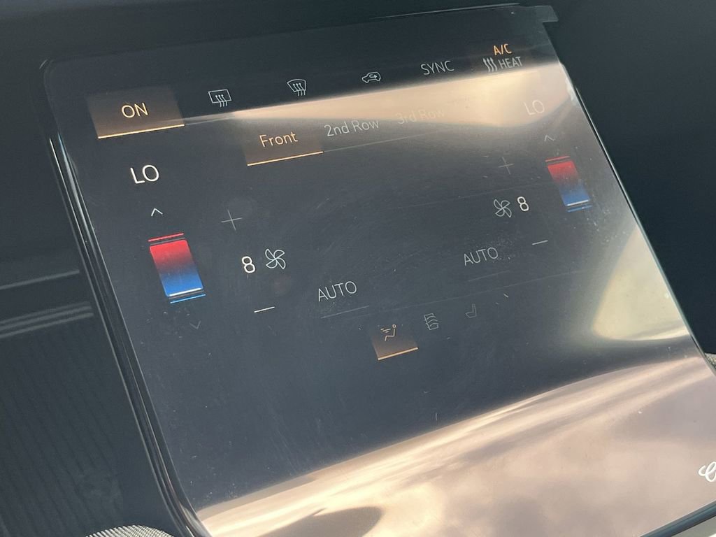 New 2026 Cadillac Vistiq Premium Luxury image 9