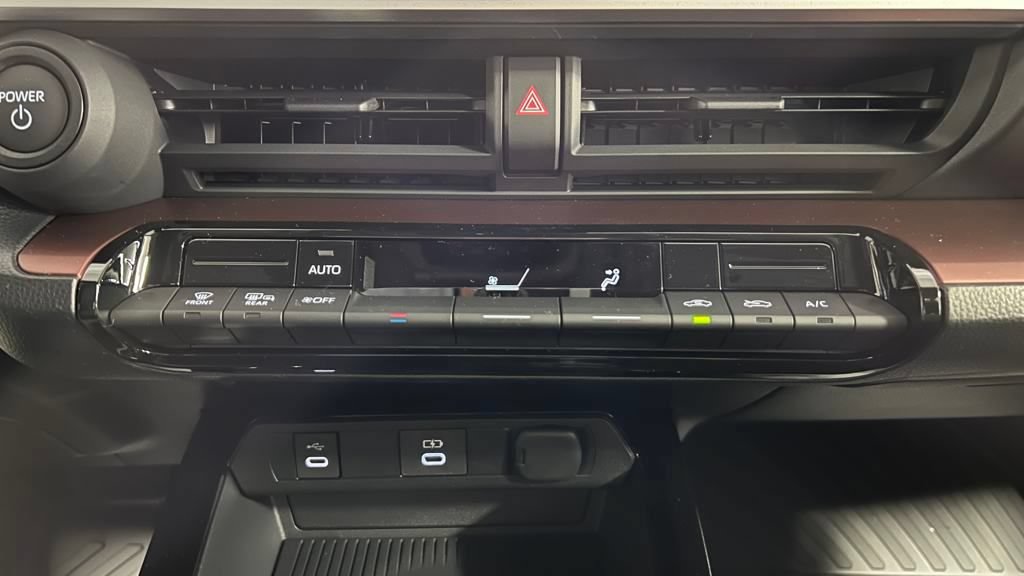 New 2026 Toyota Prius Plug-In Hybrid FWD image 26