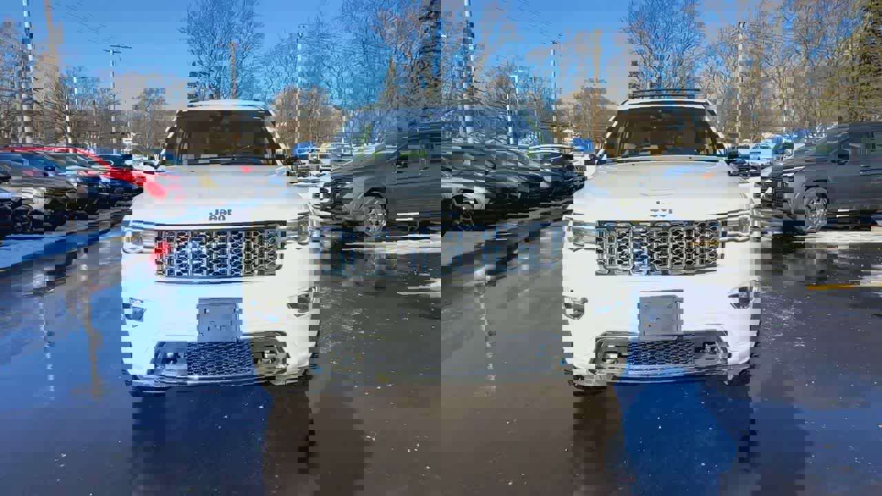 Used 2017 Jeep Grand Cherokee Overland image 4