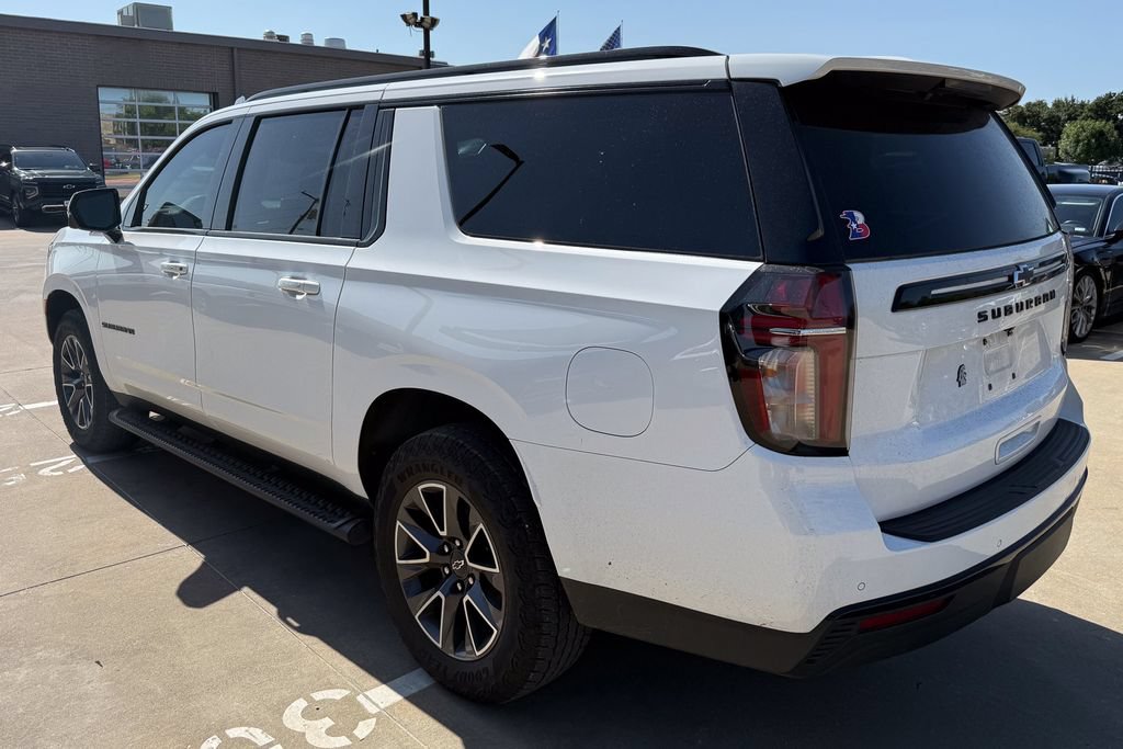 Used 2023 Chevrolet Suburban Z71 w/ Luxury Package AWD/4WD image 6