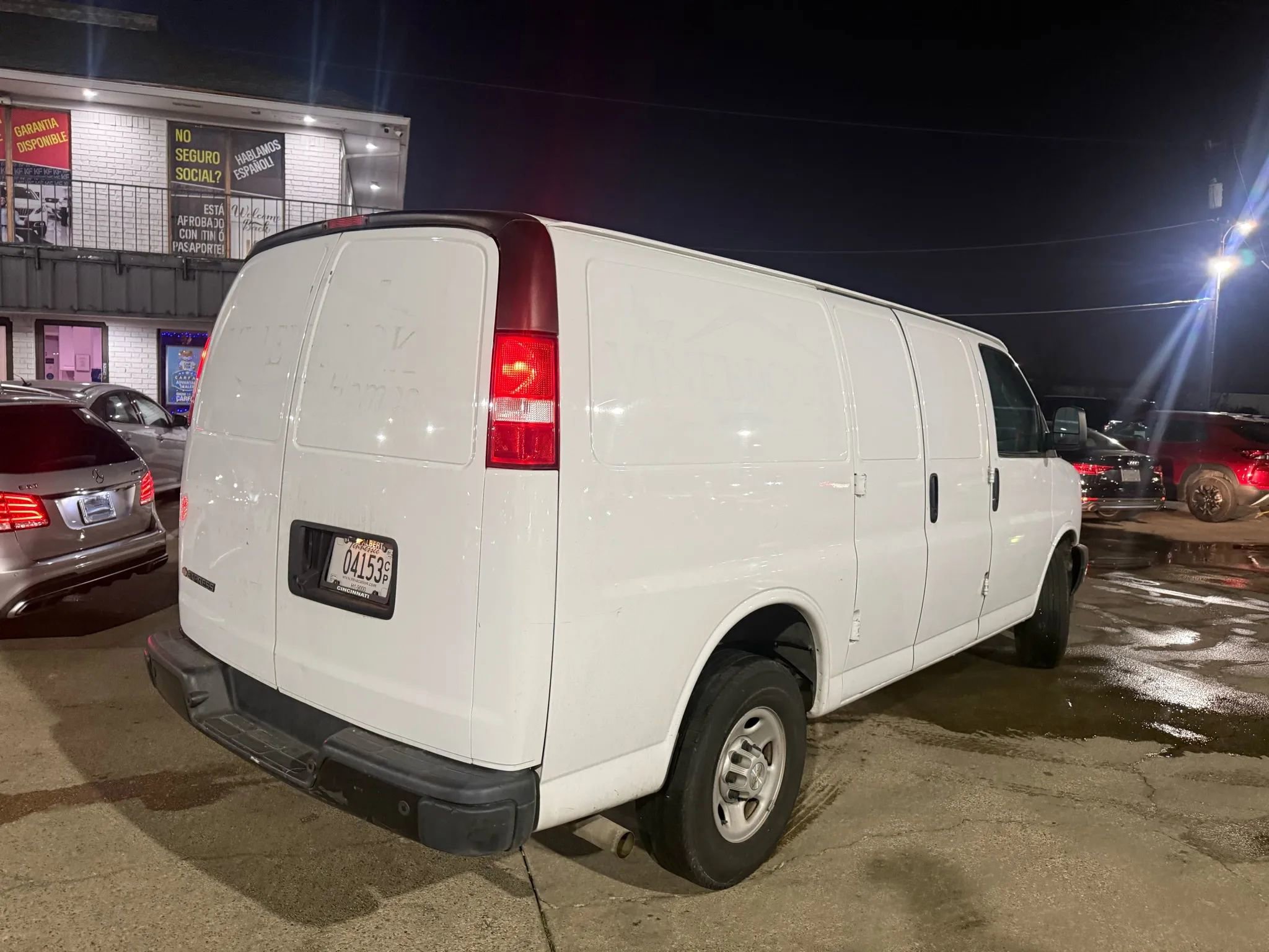 Used 2021 Chevrolet Express 2500 w/ Driver Convenience Package image 6