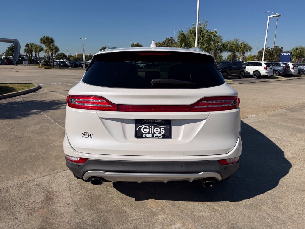 Used 2016 Lincoln MKC Premiere FWD image 4