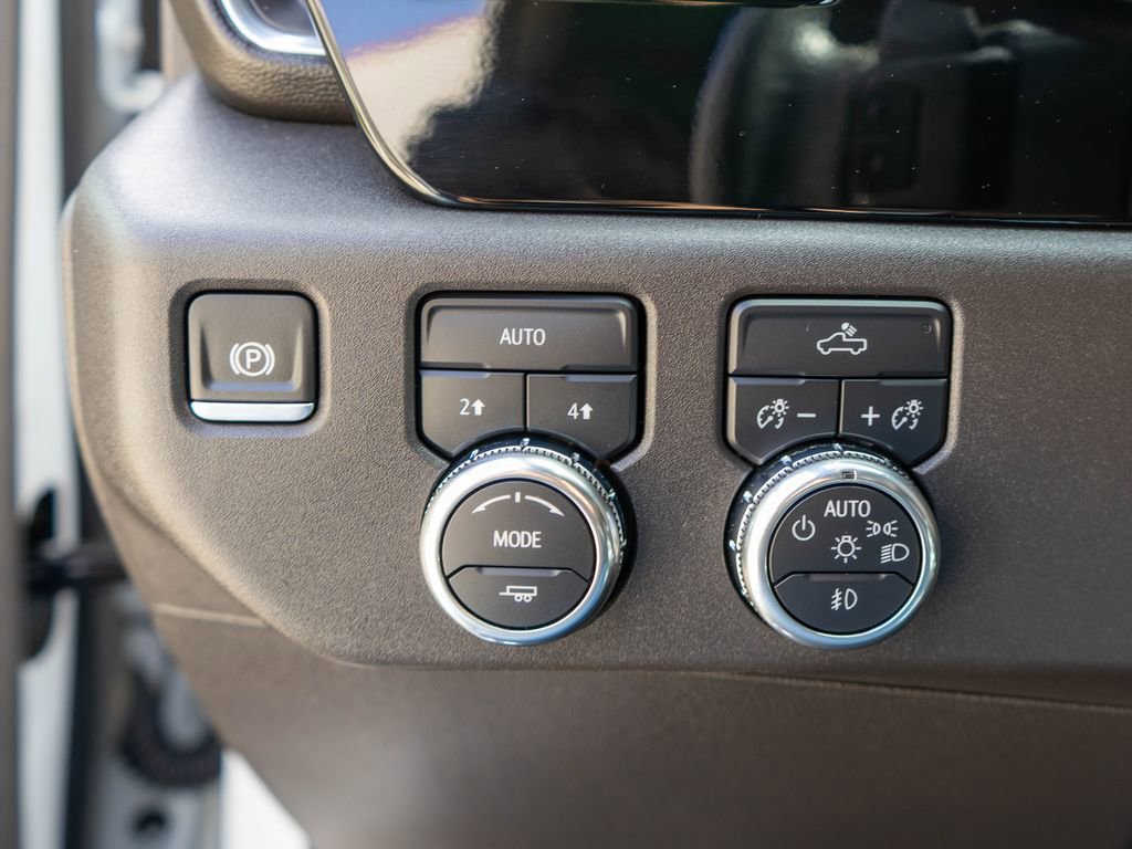 Used 2024 GMC Sierra 1500 Elevation image 17