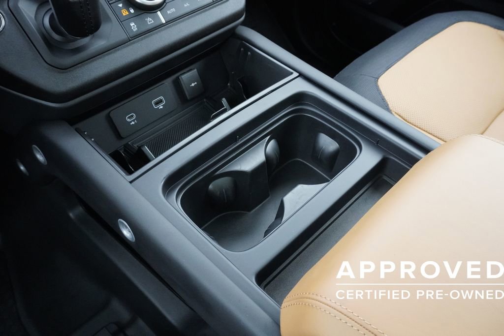 Used 2024 Land Rover Defender 90 X-Dynamic SE AWD/4WD image 14