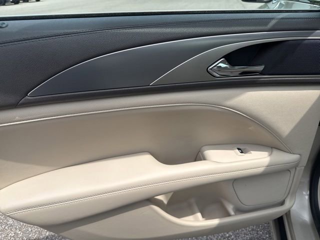 Used 2017 Lincoln MKZ Premiere FWD image 20