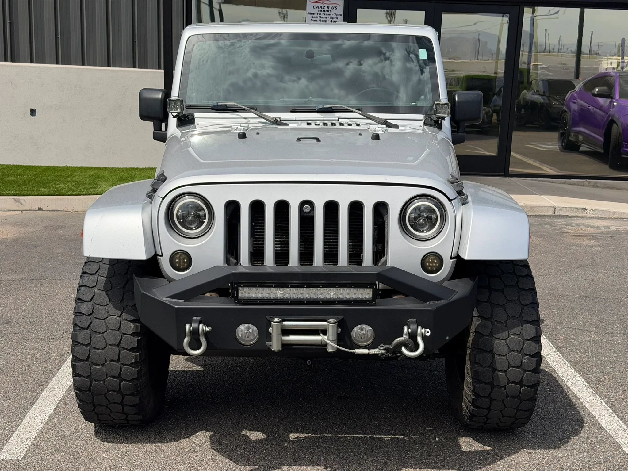Used 2012 Jeep Wrangler Unlimited Sahara w/ Connectivity Group AWD/4WD image 16
