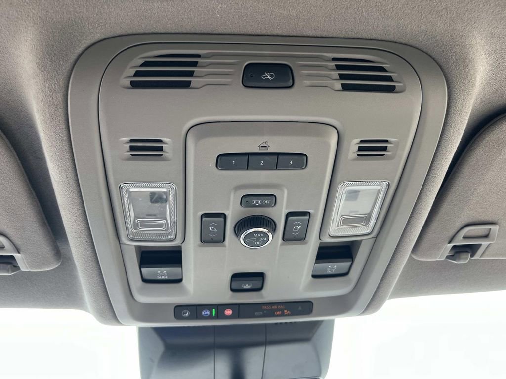 Used 2021 Cadillac Escalade ESV Sport Platinum image 38